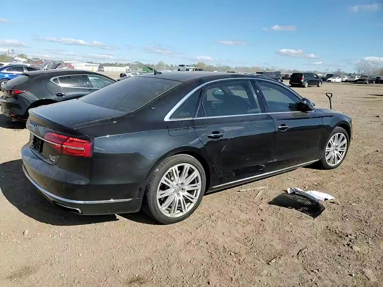 Фото: WAU32AFD4FN007582