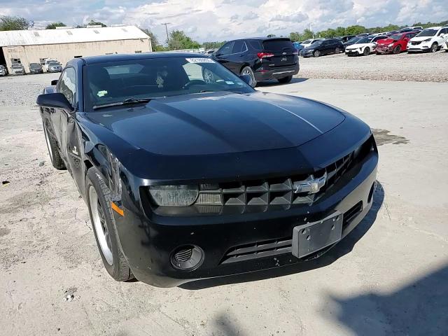 2013 Chevrolet Camaro Ls VIN: 2G1FA1E38D9235072 Lot: 82186855