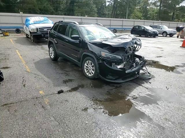 2019 Jeep Cherokee Latitude VIN: 1C4PJLCX2KD111165 Lot: 85194425