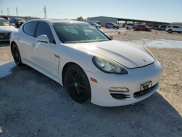 2011 Porsche Panamera 2 VIN: WP0AA2A72BL012712 Lot: 90493875