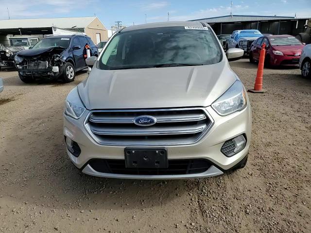 2017 Ford Escape Se VIN: 1FMCU0GDXHUC88328 Lot: 82499085