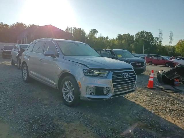 2017 Audi Q7 Premium VIN: WA1AHAF74HD049868 Lot: 86104865