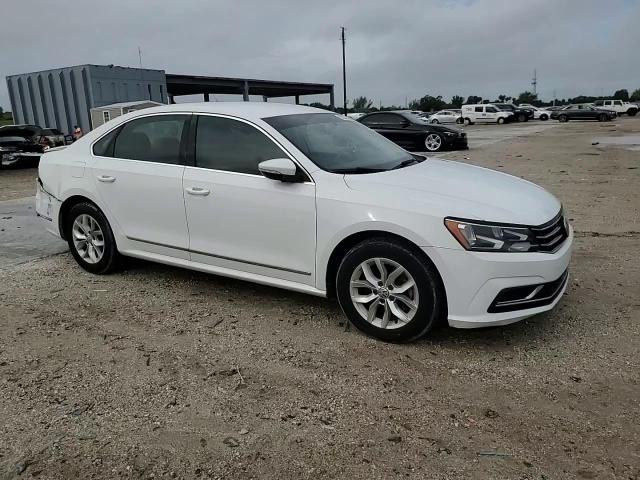 2017 Volkswagen Passat S VIN: 1VWAT7A36HC042726 Lot: 82359415