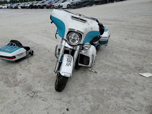 2017 Harley-Davidson Flhtcu Ultra Classic Electra Glide VIN: 1HD1FCC33HB635562 Lot: 85763915