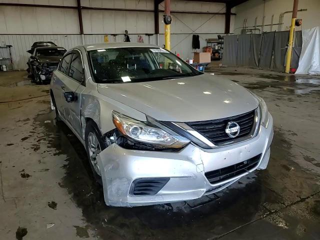 2017 Nissan Altima 2.5 VIN: 1N4AL3AP0HN332016 Lot: 81084395