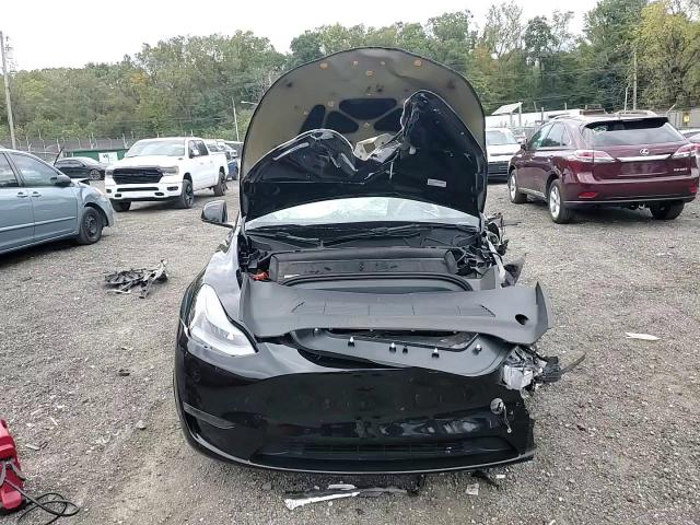 2023 Tesla Model Y VIN: 7SAYGDEE5PA163832 Lot: 86124685