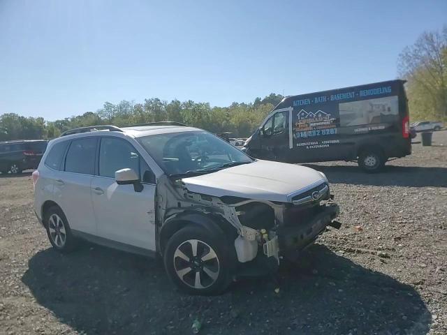 2017 Subaru Forester 2.5I Limited VIN: JF2SJARC2HH452474 Lot: 84210225