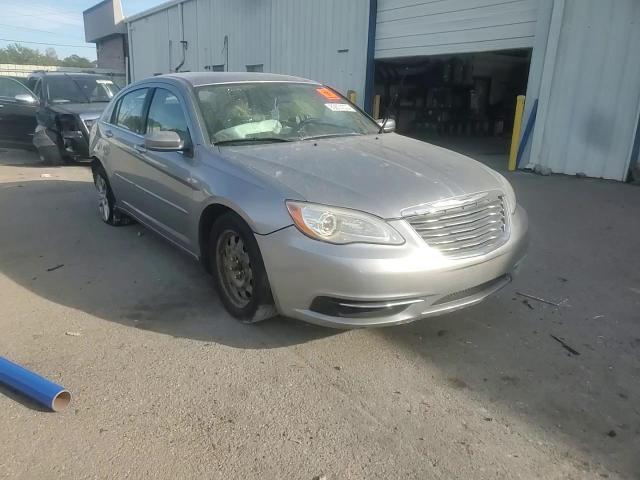 2013 Chrysler 200 Lx VIN: 1C3CCBAB2DN636187 Lot: 89874355