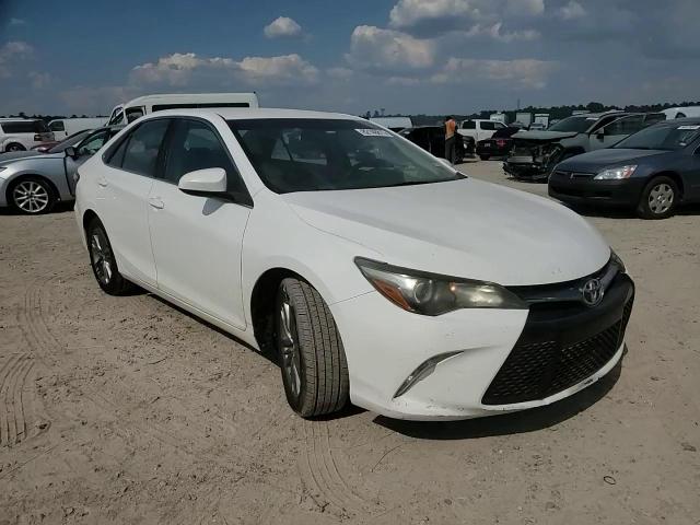 2016 Toyota Camry Le VIN: 4T1BF1FK9GU229698 Lot: 82148815