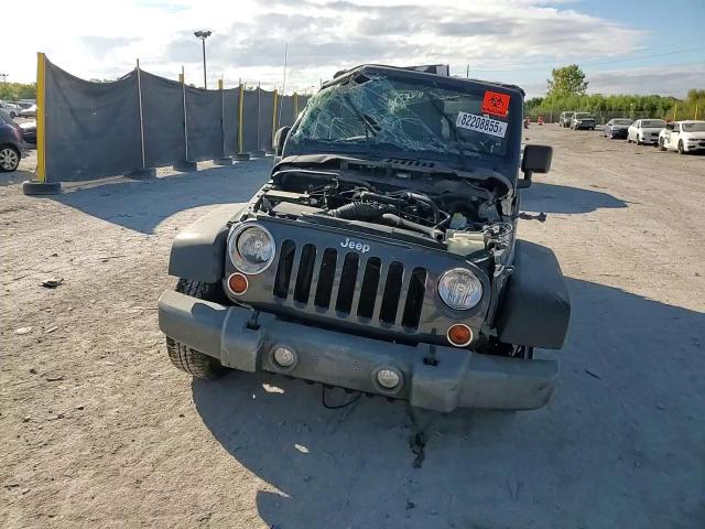 2008 Jeep Wrangler X VIN: 1J4FA24178L595522 Lot: 82208855
