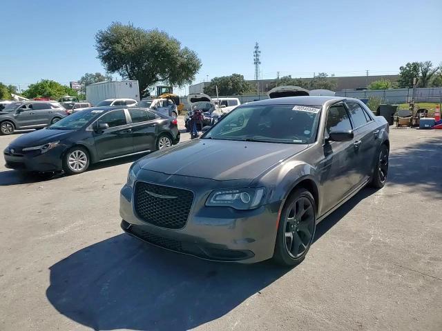 2022 Chrysler 300 Touring VIN: 2C3CCAAGXNH104055 Lot: 90545585