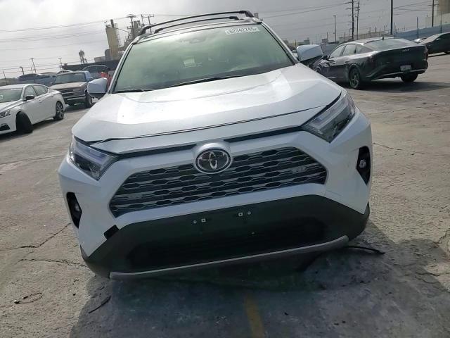 2025 Toyota Rav4 Limited VIN: JTMD6RFV4SJ072050 Lot: 82342745