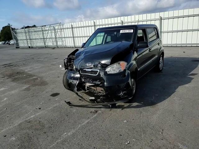 2011 Kia Soul + VIN: KNDJT2A27B7205123 Lot: 85647505