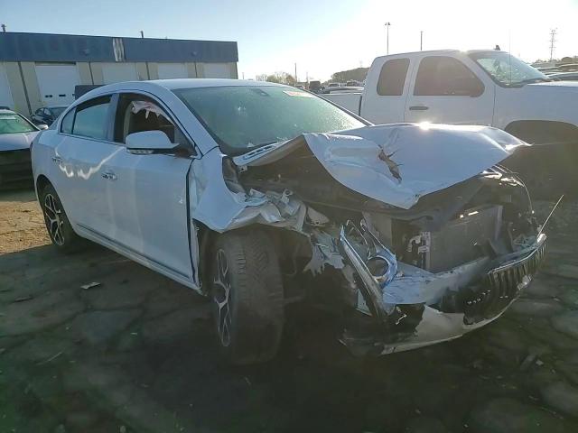 2016 Buick Lacrosse Sport Touring VIN: 1G4G45G34GF218381 Lot: 90228215