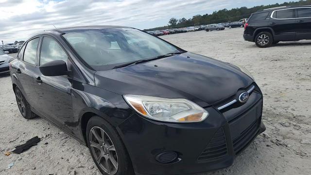 2012 Ford Focus S VIN: 1FAHP3E29CL443587 Lot: 86248665