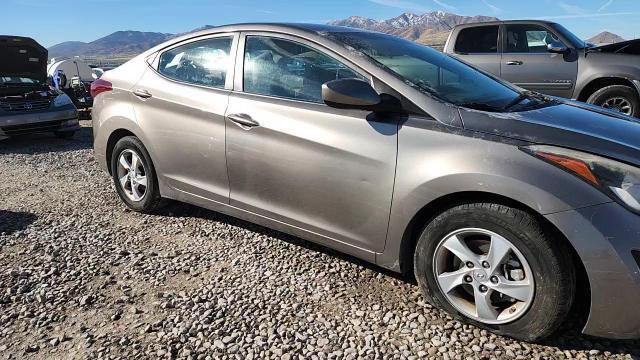 2014 Hyundai Elantra Se VIN: 5NPDH4AE9EH455404 Lot: 89860995