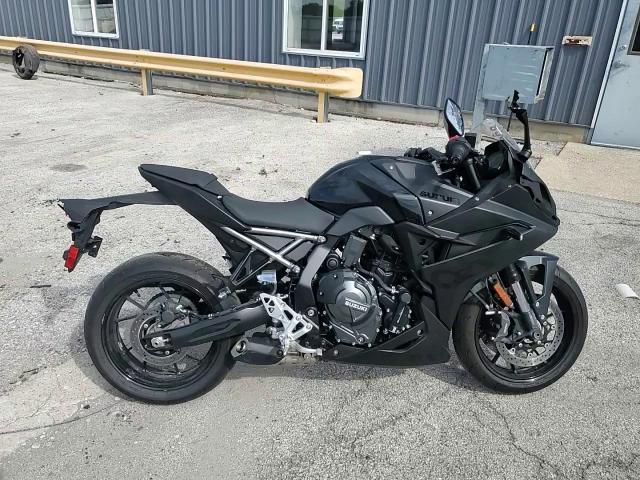 2025 Suzuki Gsx800 F VIN: JS1EM13B1S7100643 Lot: 82209925