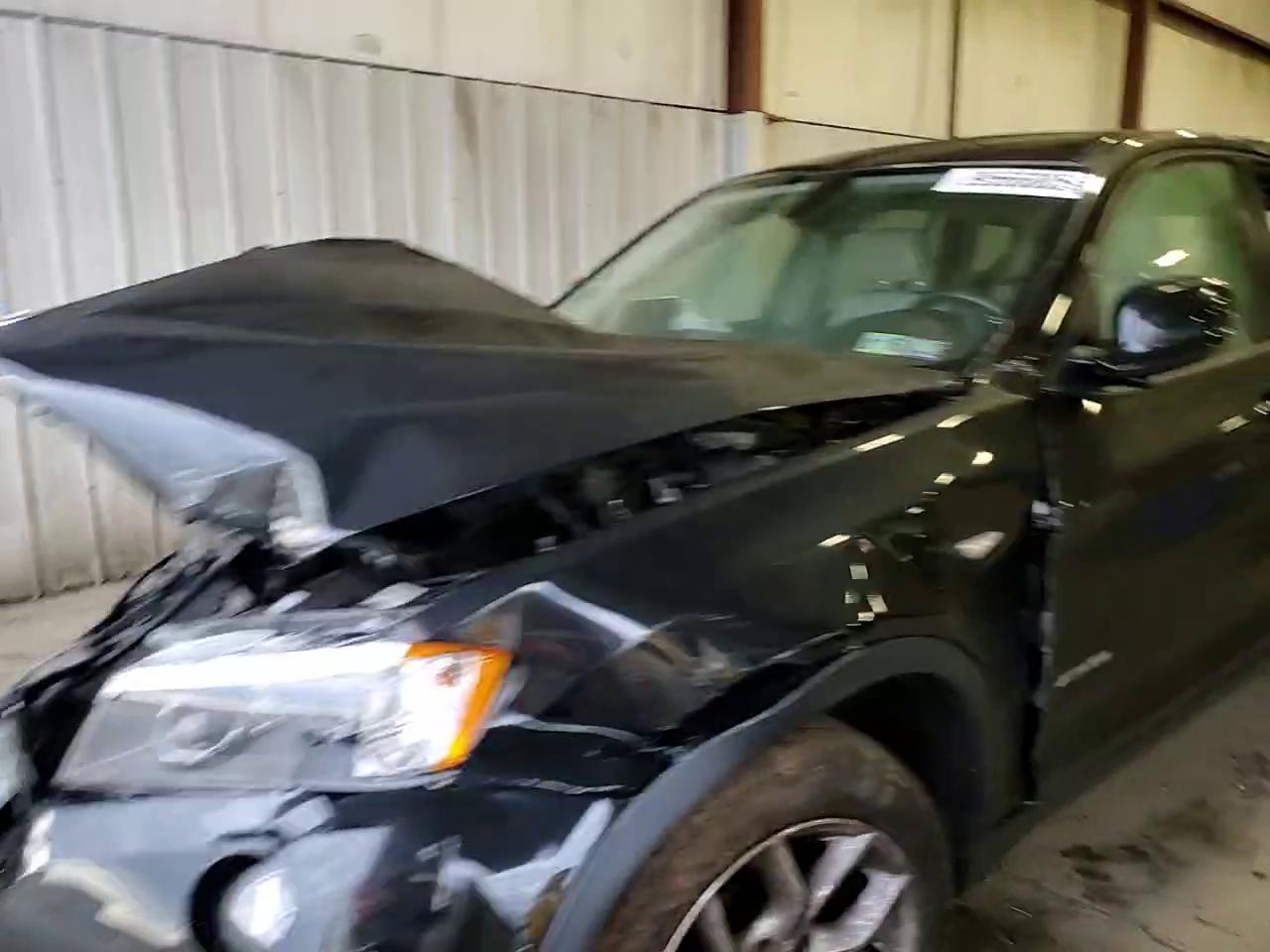 Фото: 5UXWX7C52DL981859