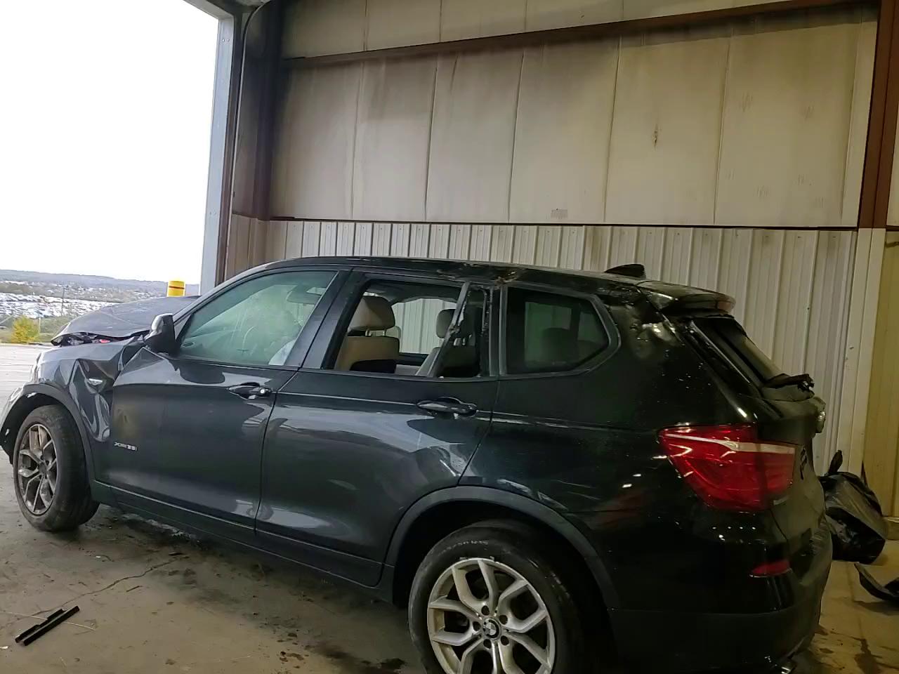 Фото: 5UXWX7C52DL981859