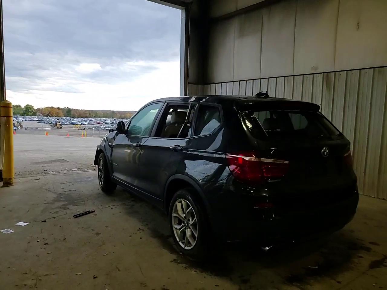 Фото: 5UXWX7C52DL981859