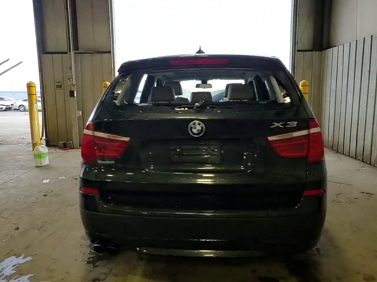 Фото: 5UXWX7C52DL981859