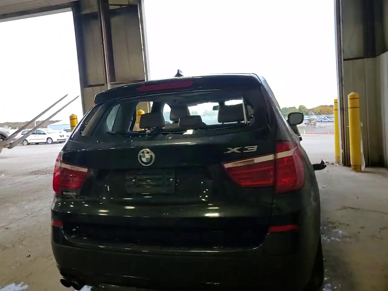 Фото: 5UXWX7C52DL981859