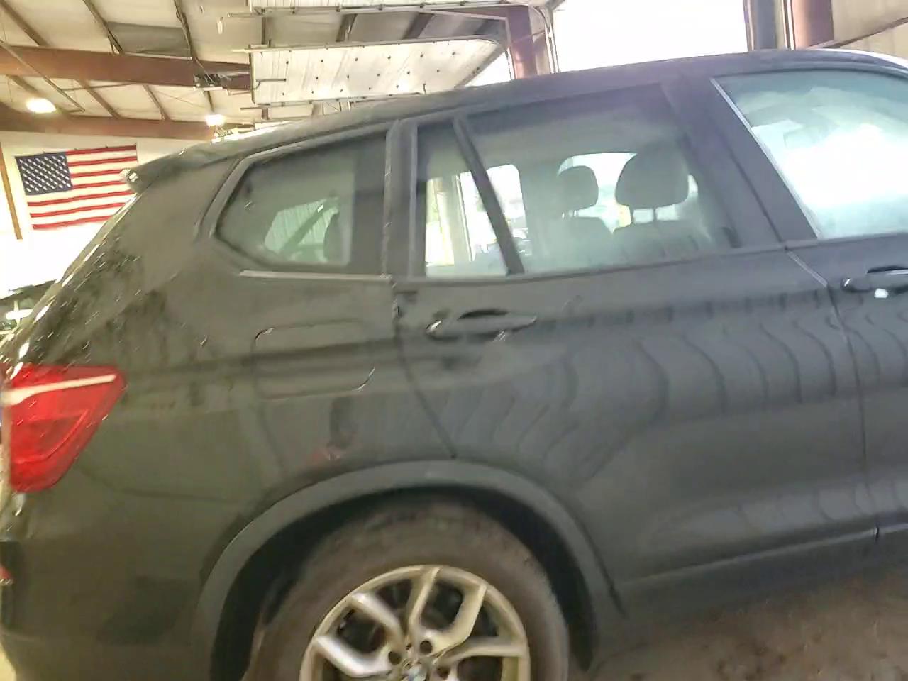 Фото: 5UXWX7C52DL981859