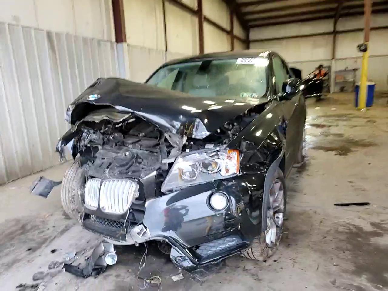 Фото: 5UXWX7C52DL981859