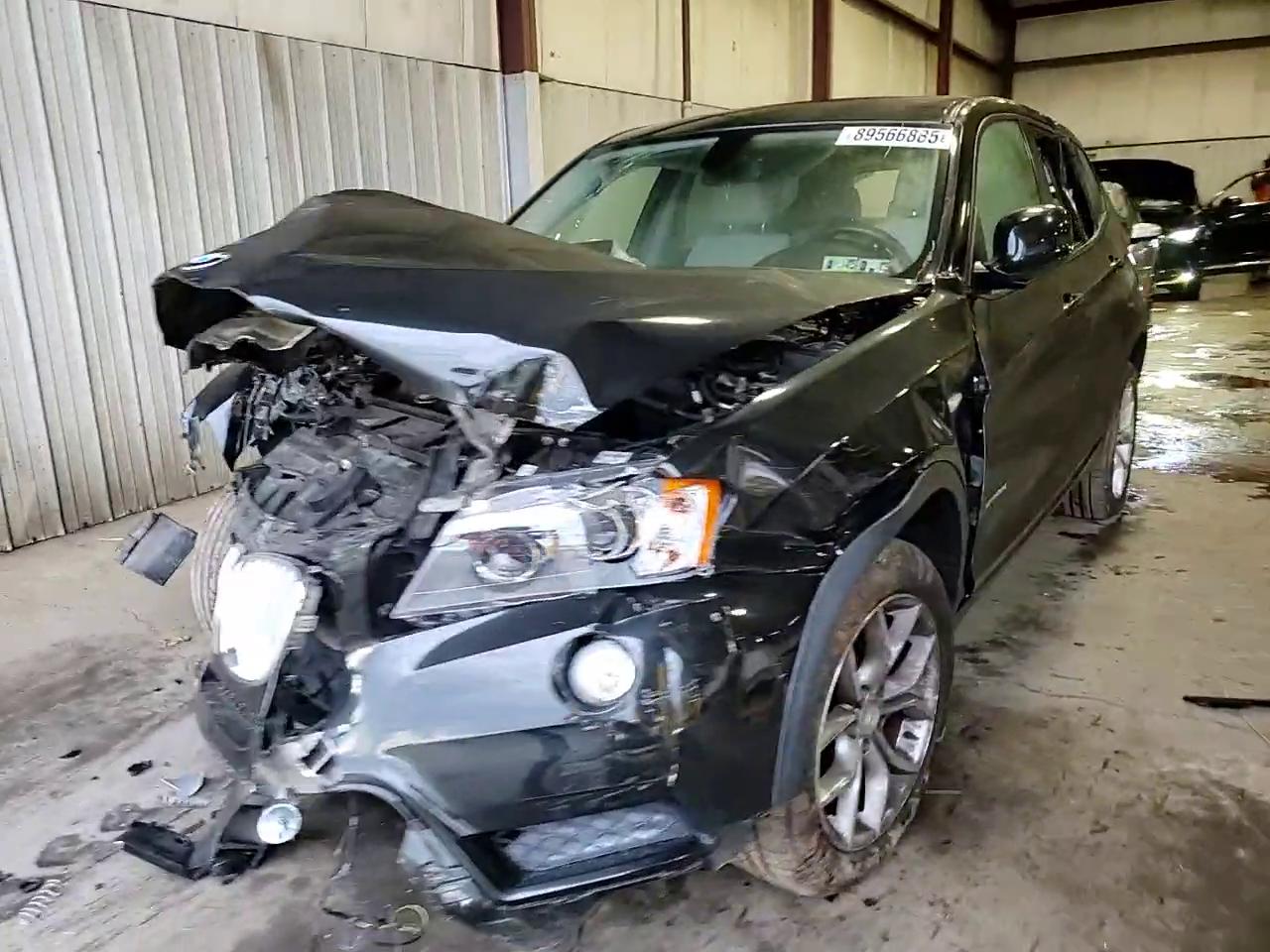 Фото: 5UXWX7C52DL981859