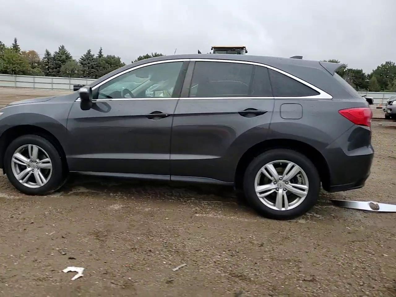 Фото: 5J8TB4H52DL005561