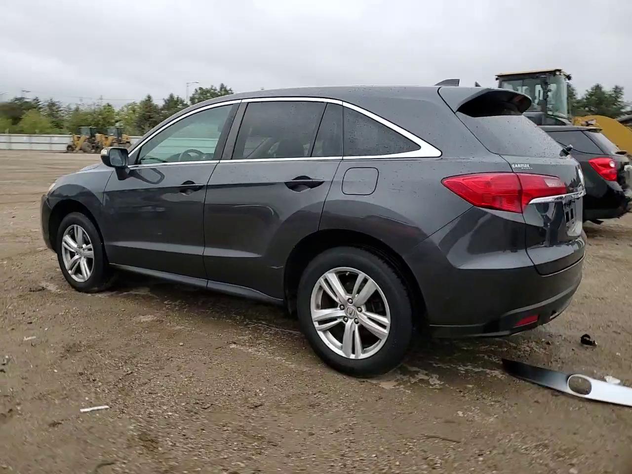 Фото: 5J8TB4H52DL005561