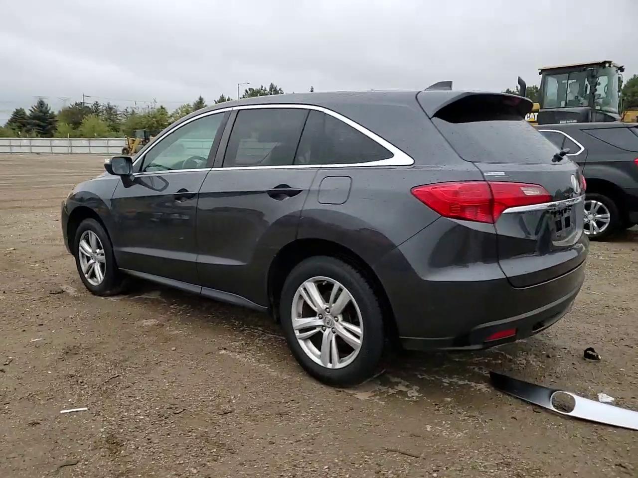 Фото: 5J8TB4H52DL005561