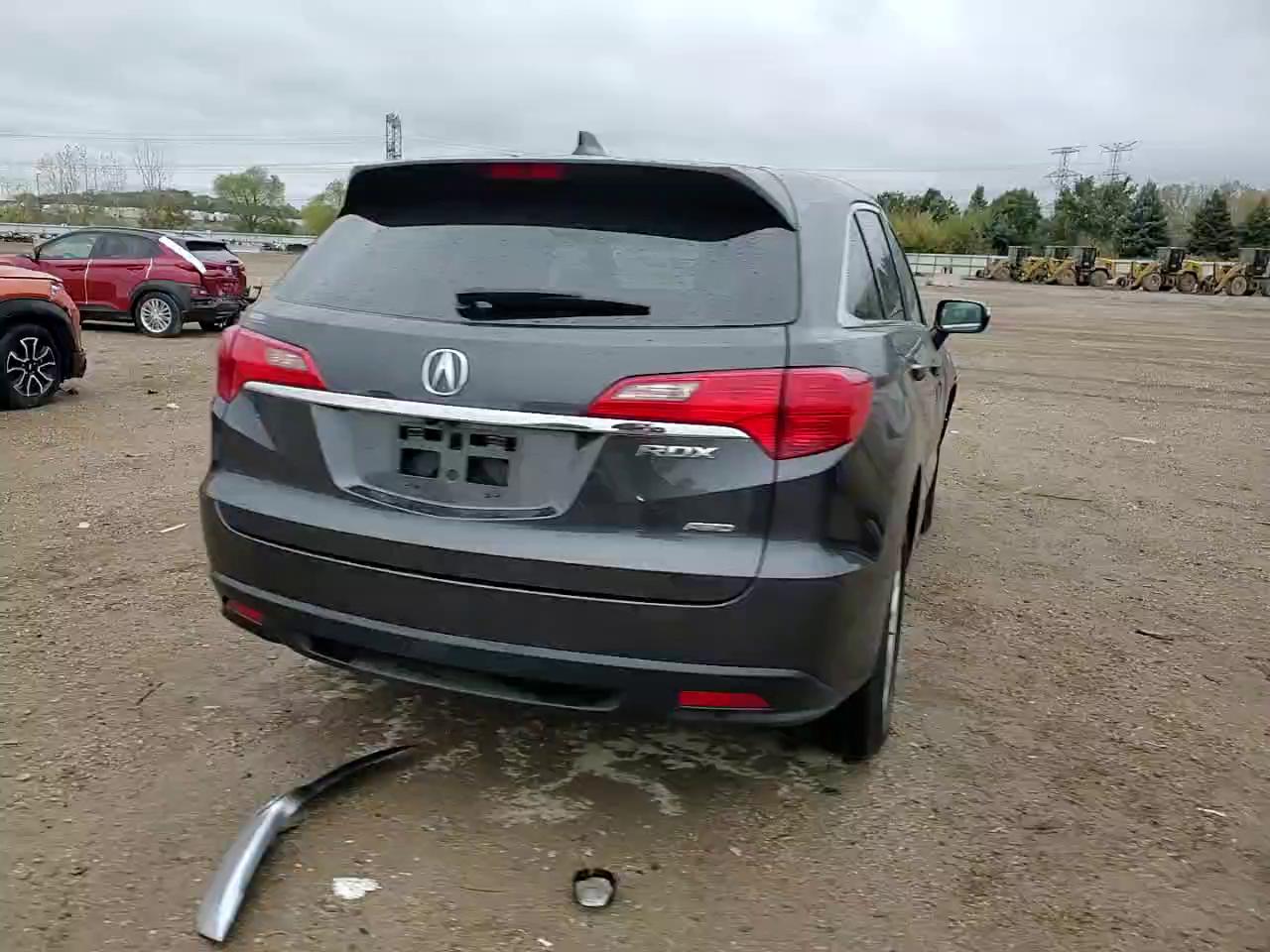 Фото: 5J8TB4H52DL005561