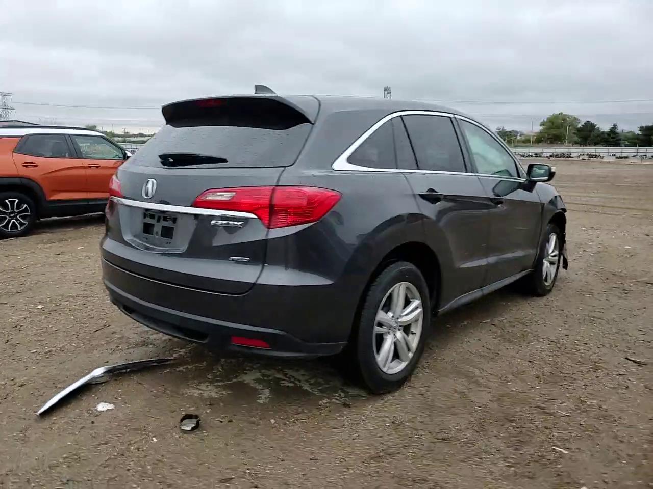 Фото: 5J8TB4H52DL005561