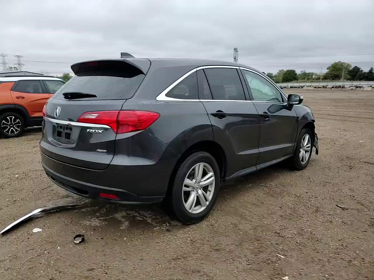 Фото: 5J8TB4H52DL005561