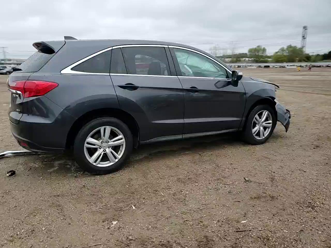 Фото: 5J8TB4H52DL005561