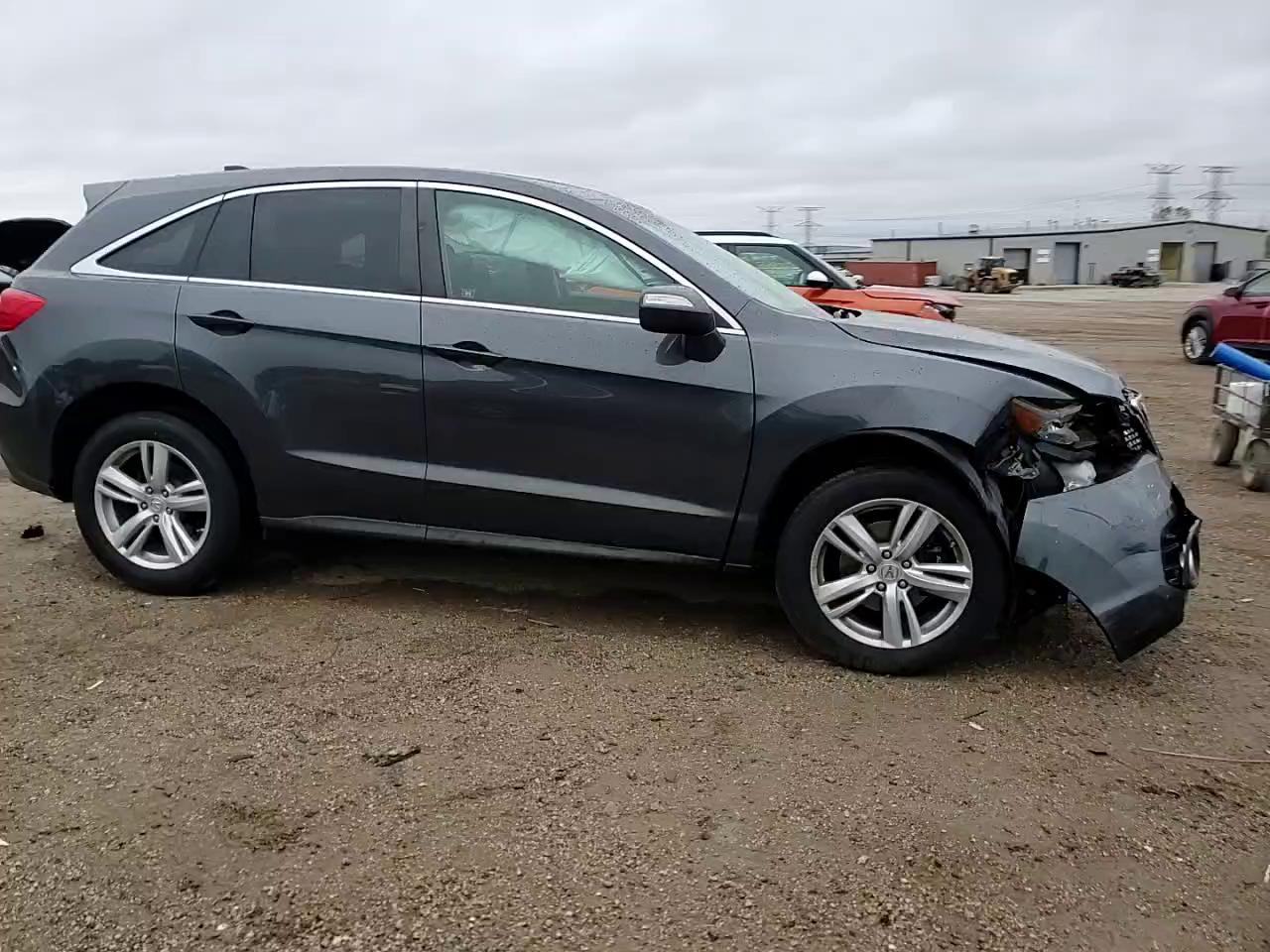 Фото: 5J8TB4H52DL005561