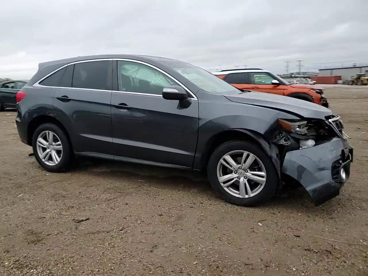 Фото: 5J8TB4H52DL005561