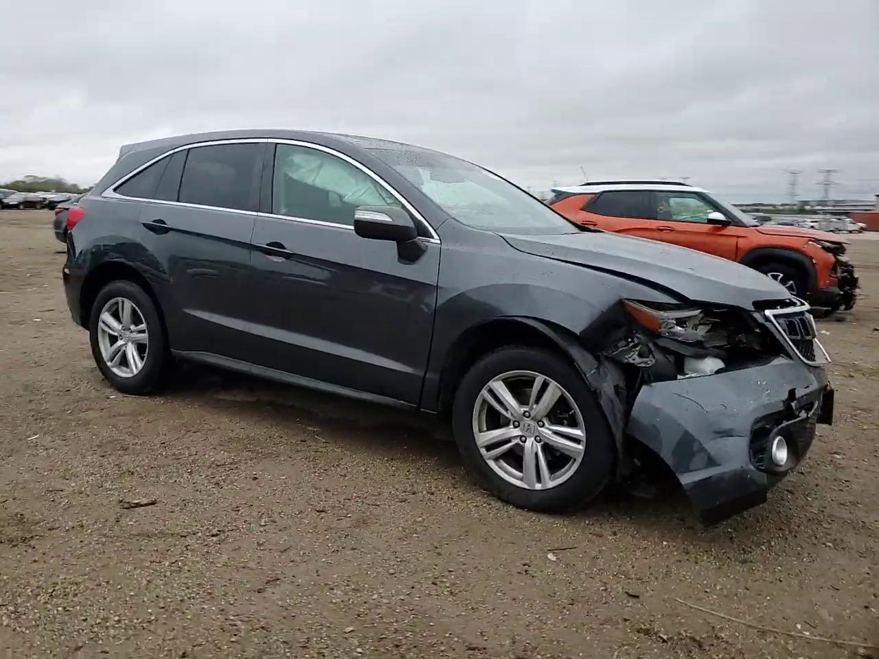 Фото: 5J8TB4H52DL005561