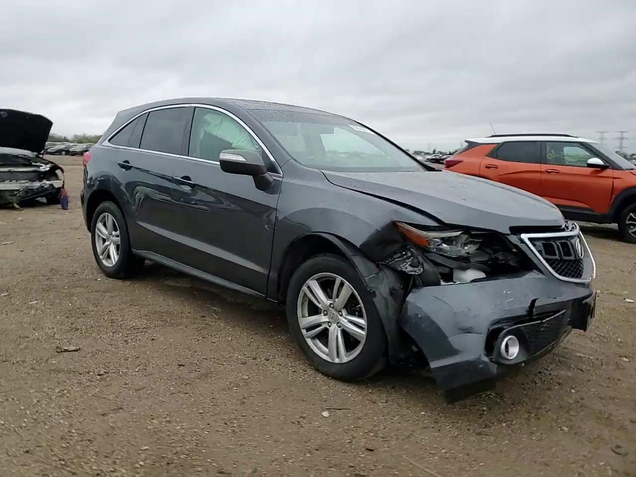 Фото: 5J8TB4H52DL005561