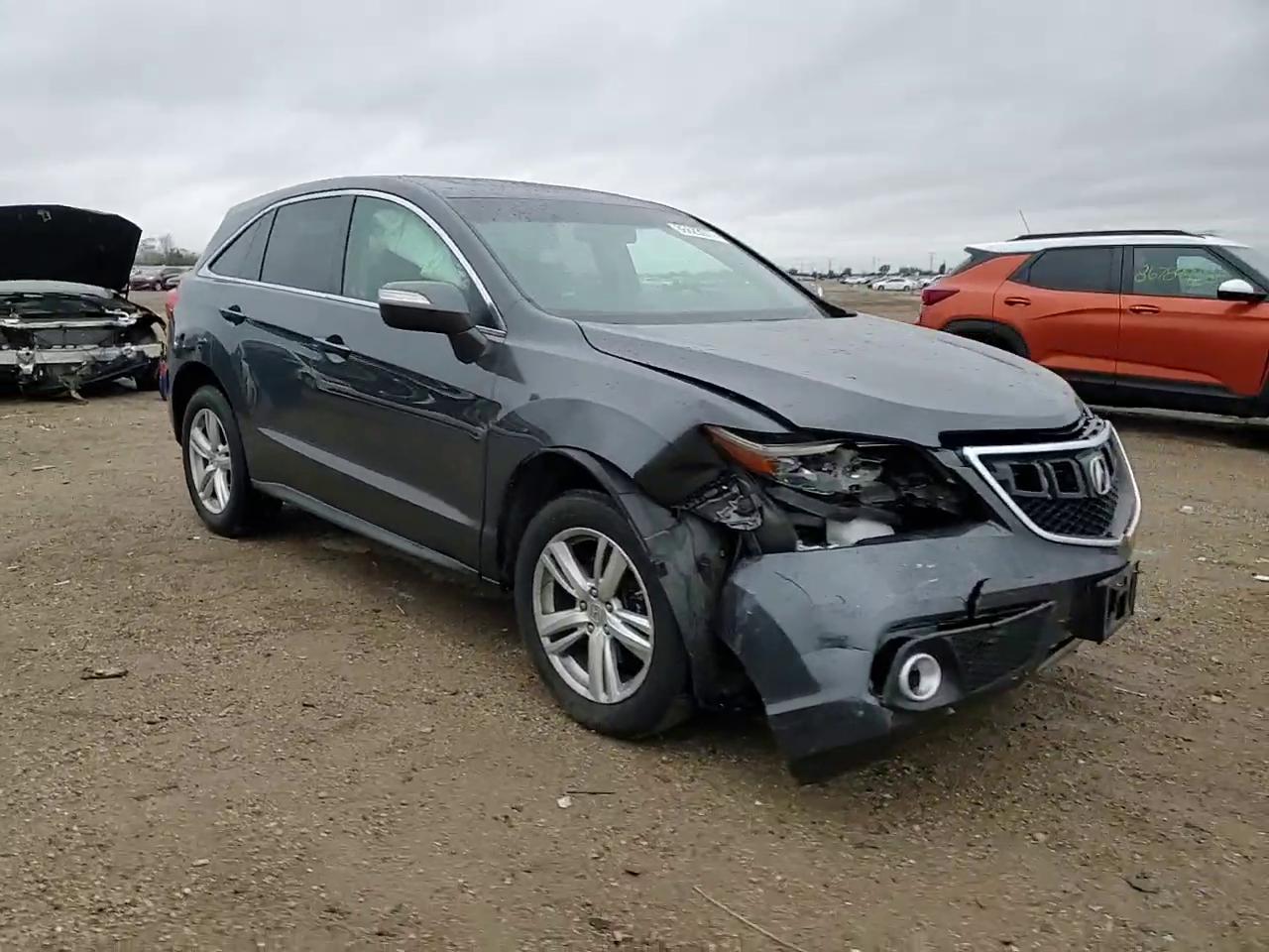 Фото: 5J8TB4H52DL005561