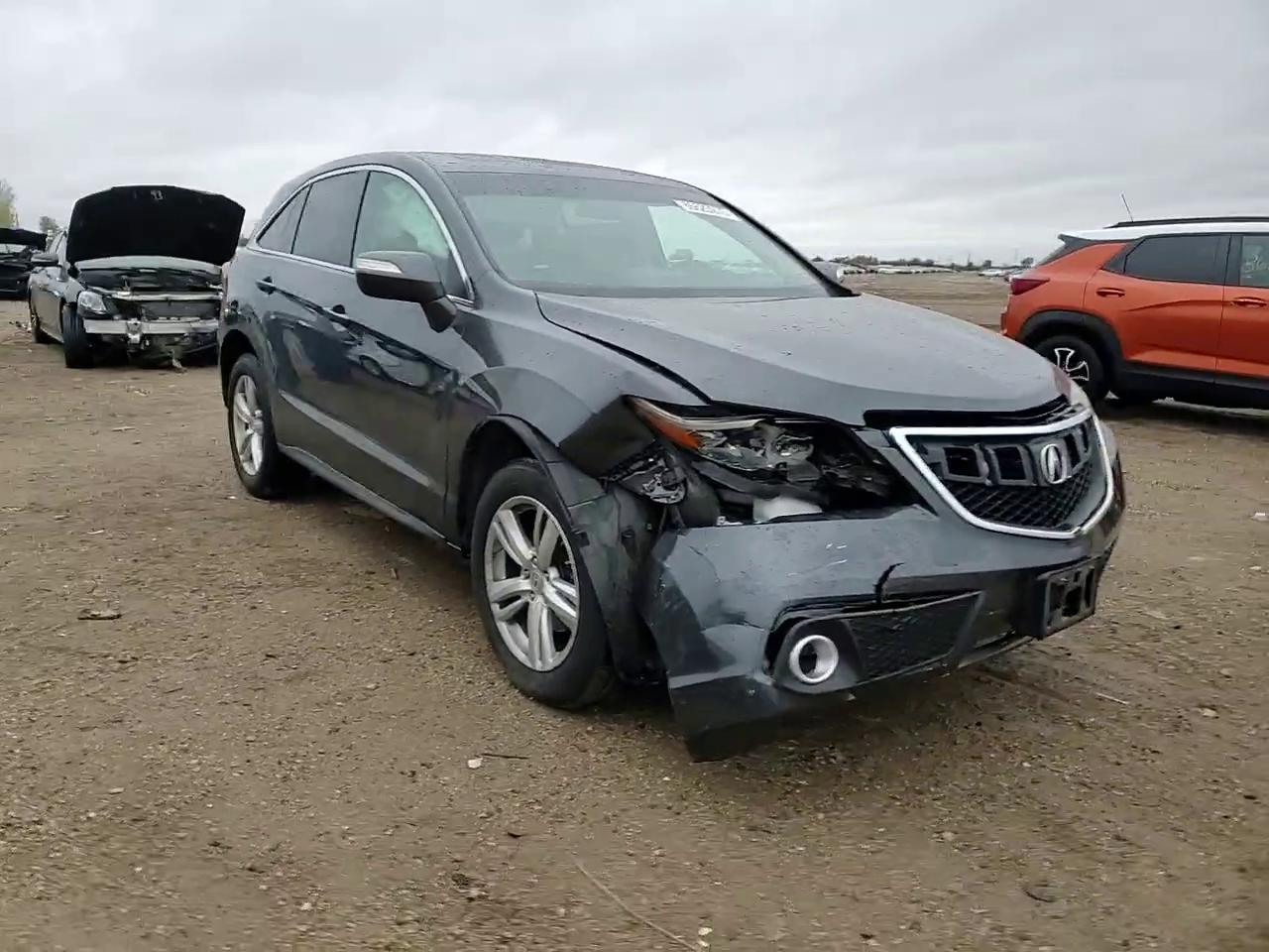 Фото: 5J8TB4H52DL005561