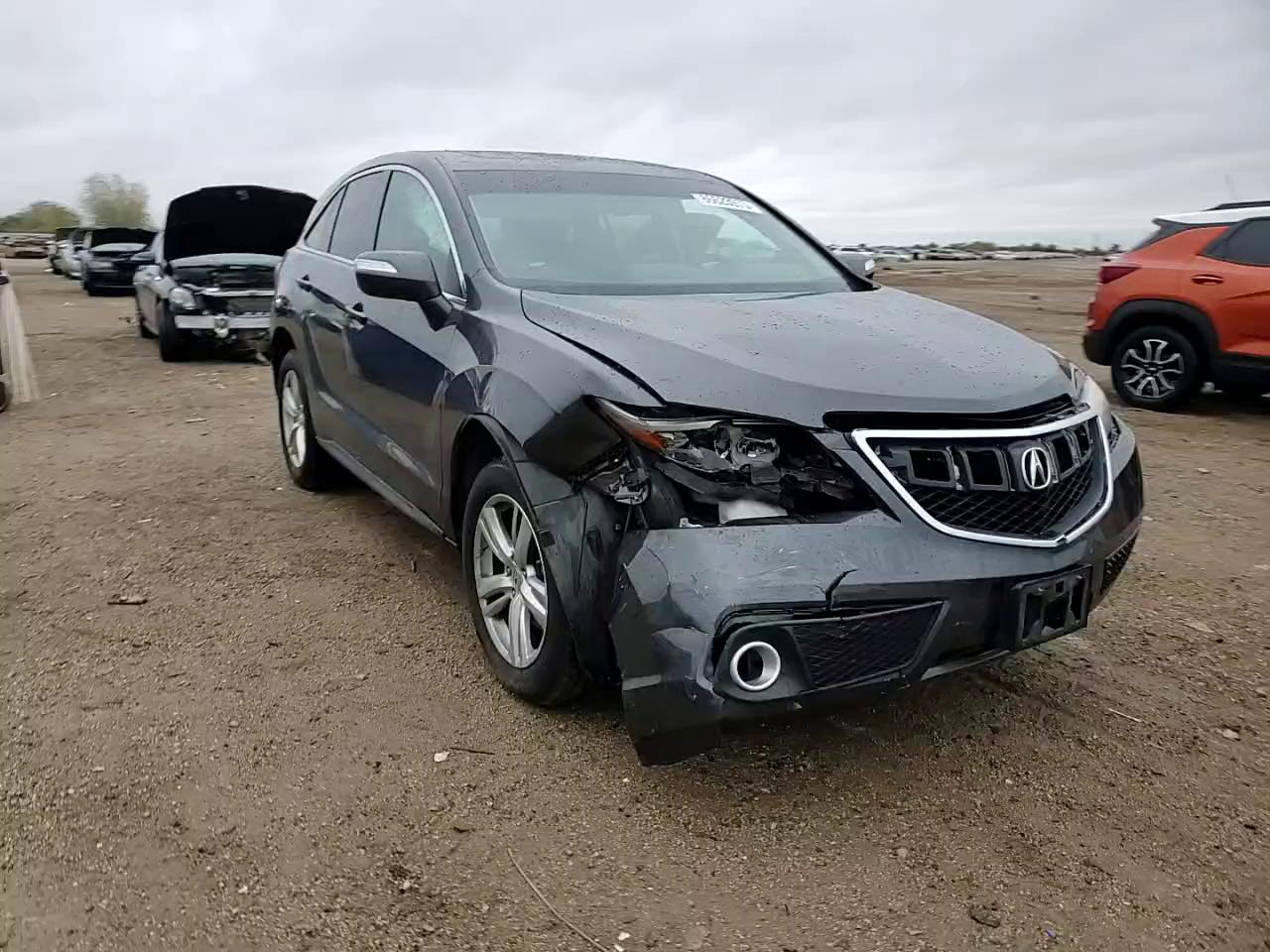 Фото: 5J8TB4H52DL005561