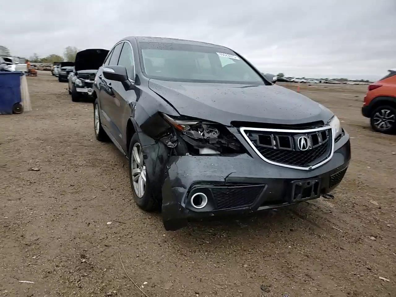 Фото: 5J8TB4H52DL005561