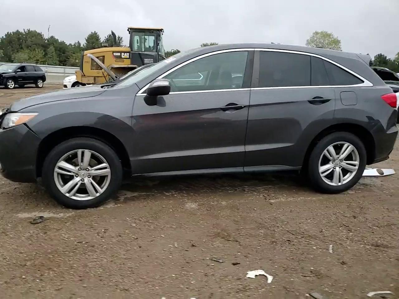 Фото: 5J8TB4H52DL005561