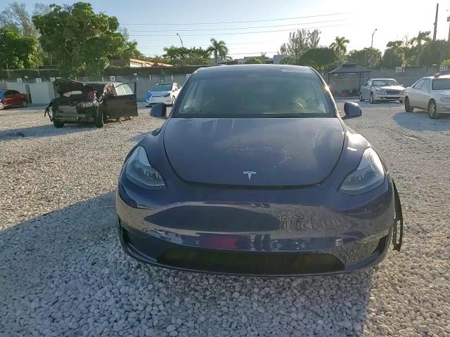 2023 Tesla Model Y VIN: 7SAYGDEF1PF684073 Lot: 90925905