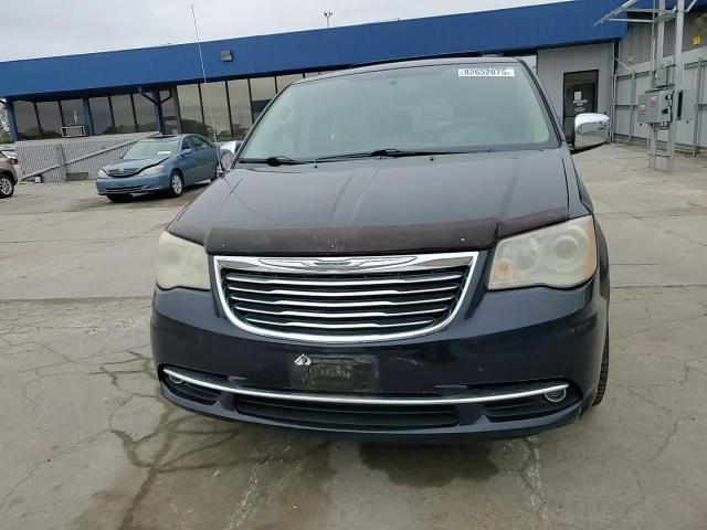 2011 Chrysler Town & Country Limited VIN: 2A4RR6DG5BR705273 Lot: 82652875