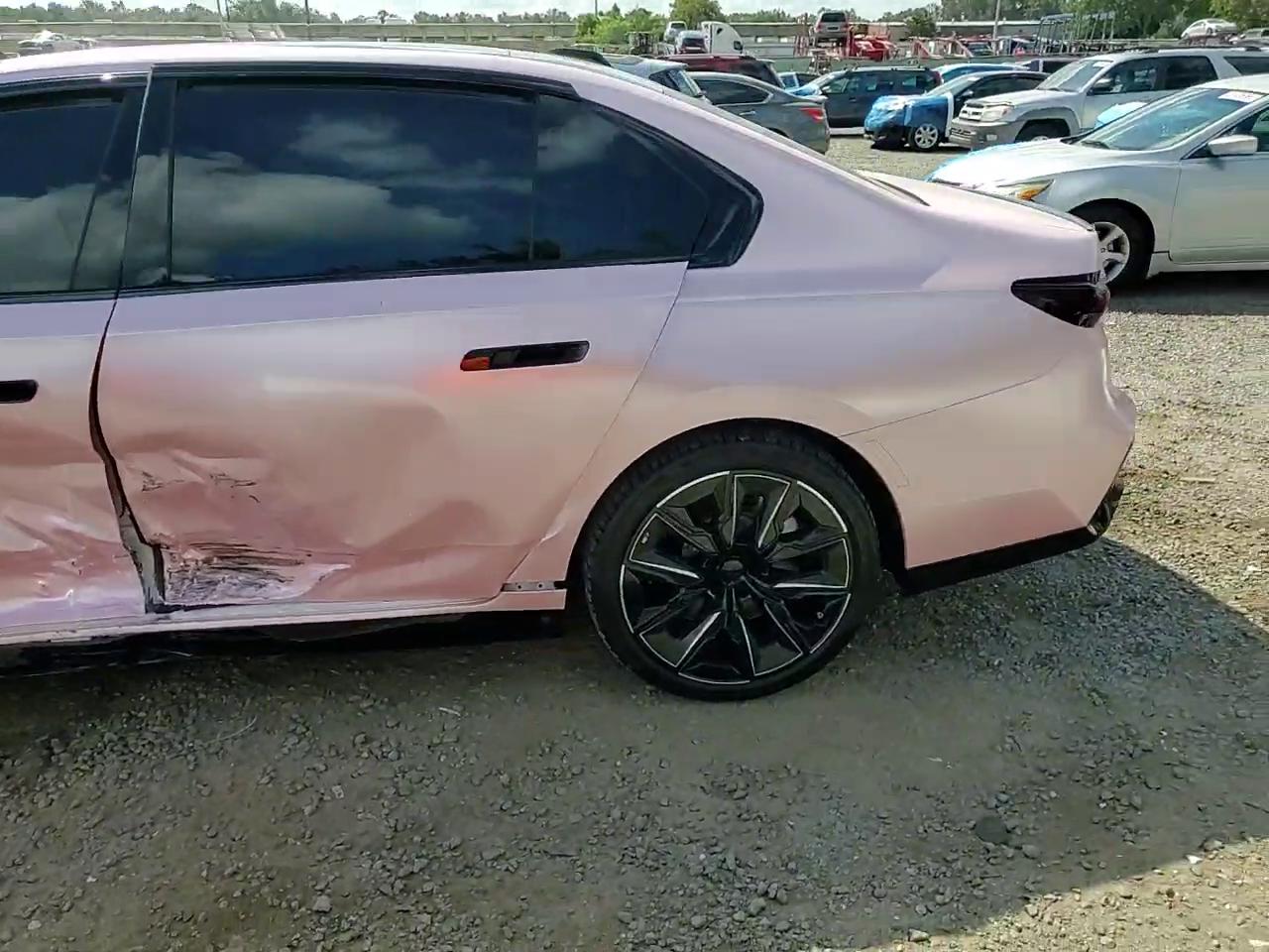 Фото: WBA33EJ01RCT01532