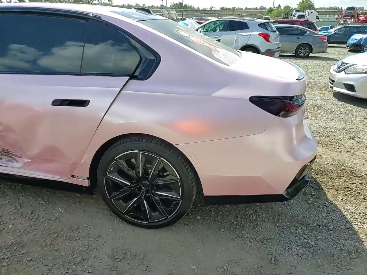 Фото: WBA33EJ01RCT01532