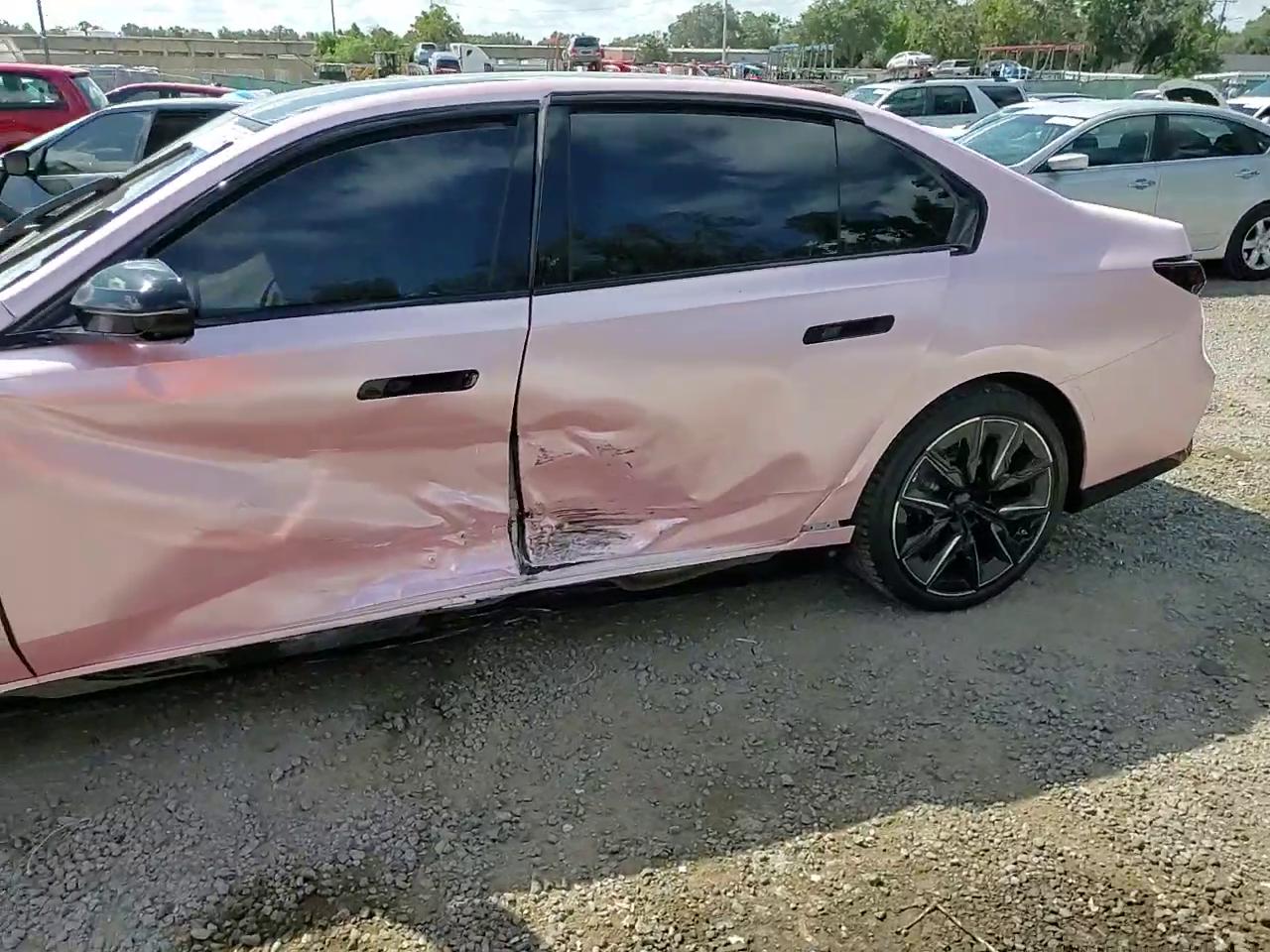 Фото: WBA33EJ01RCT01532